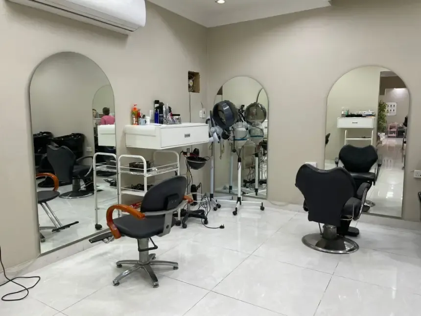 Crackdown on Illegal Beauty Practices in Marrakech: Salon Owner Arrested