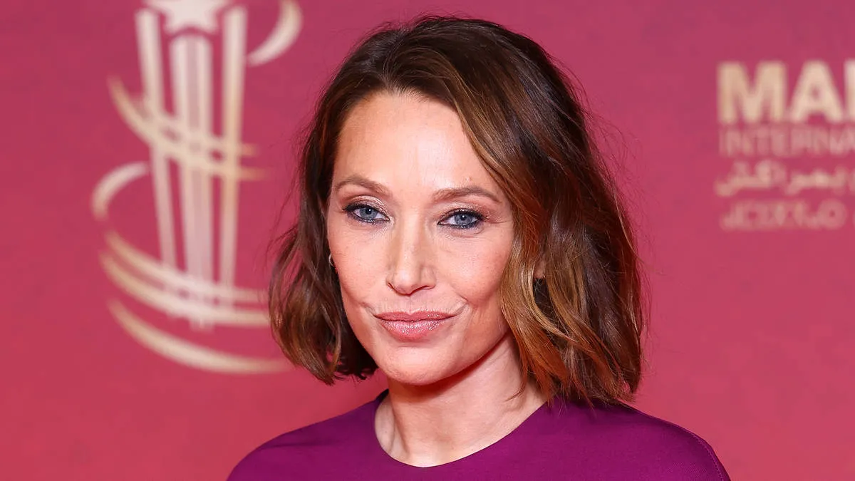 Laura Smet Starts Filming 'The White Lotus' Just Days After Her Mother's Passing