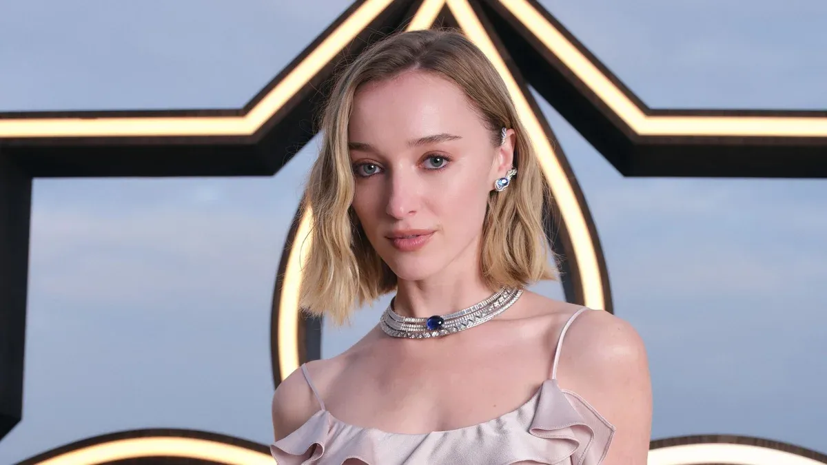 From Ana de Armas to Phoebe Dynevor: A Sunset Gathering in Marrakech Showcasing Stunning Jewelry