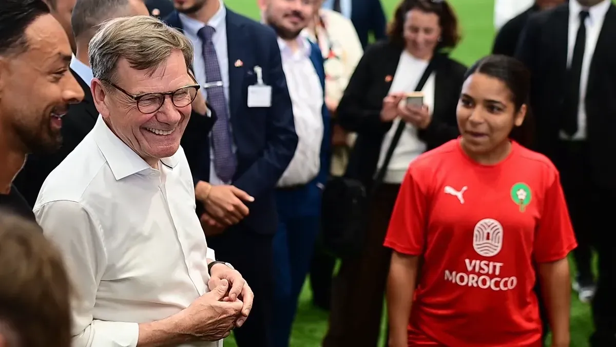 Unexpected Scene During Foreign Minister Johann Wadephul's Training Visit