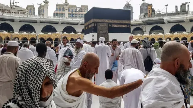 Saudi Ministry of Hajj and Umrah Warns Pilgrims About Official Permits for Hajj