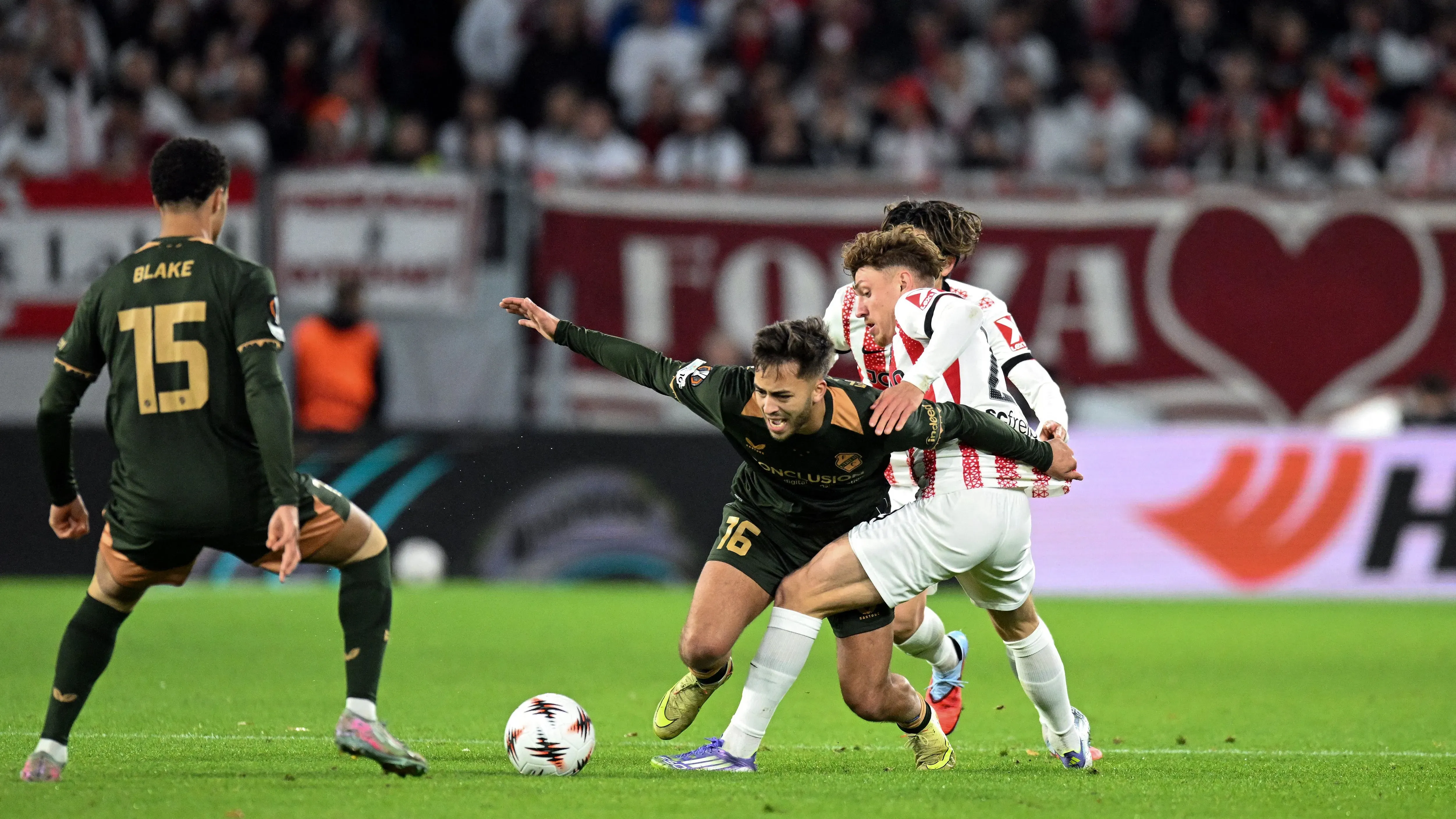 Moroccan Defender Dodges Questions About Al-Qadisiyah Offer