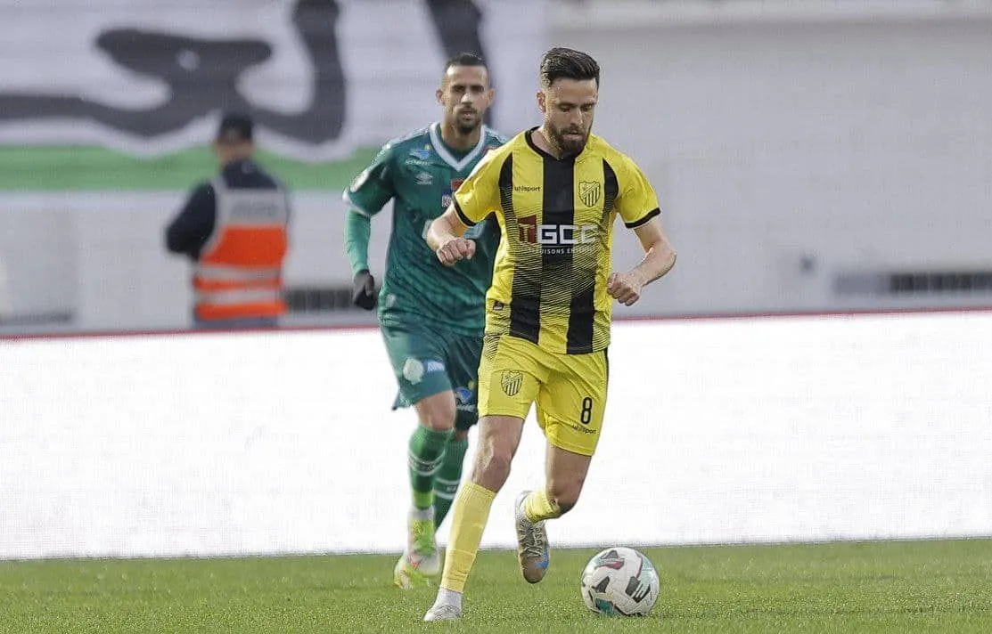 The High Stakes Clash: Moroccan Football's FUS Fes Faces Raja Casablanca Amid Key Absences