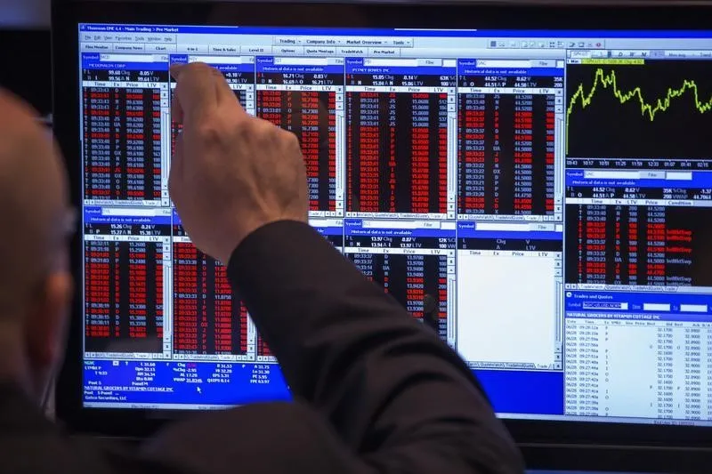 Morocco's Stock Market Declines Amid Sector Losses; Oil Prices Fluctuate