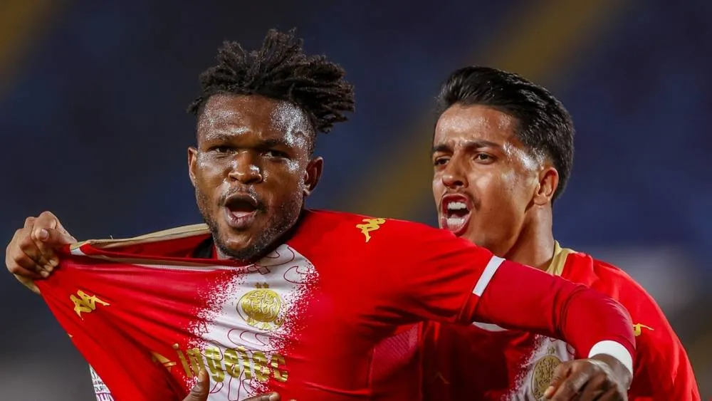 Wydad AC Takes Halftime Lead Over Raja in Thrilling Casablanca Derby