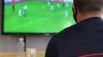 Controversy Arises Over 70 Dirham Seat Fee at Cafes for World Cup Match Viewing