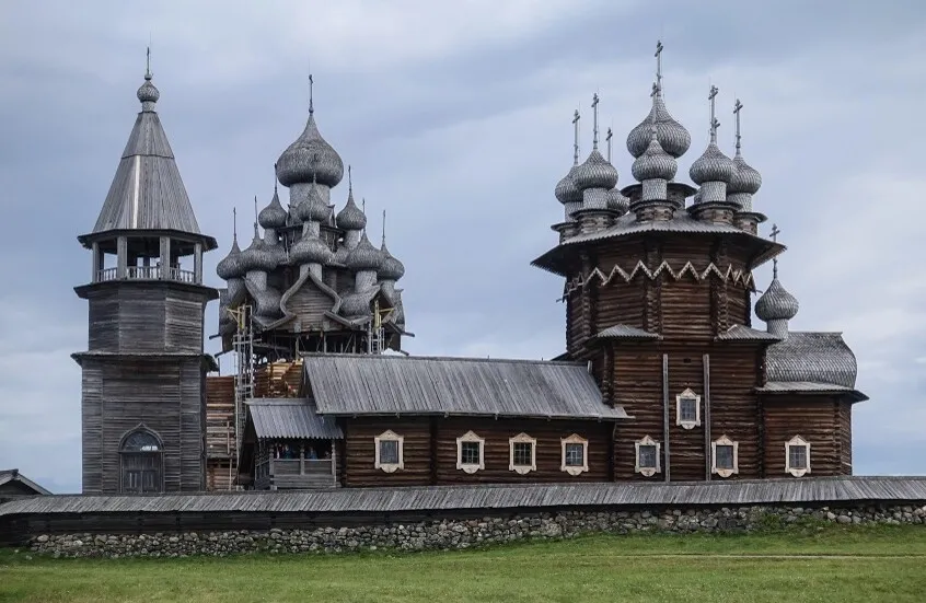 The Enigmatic Kizhi Pogost: A Masterpiece of Wooden Architecture