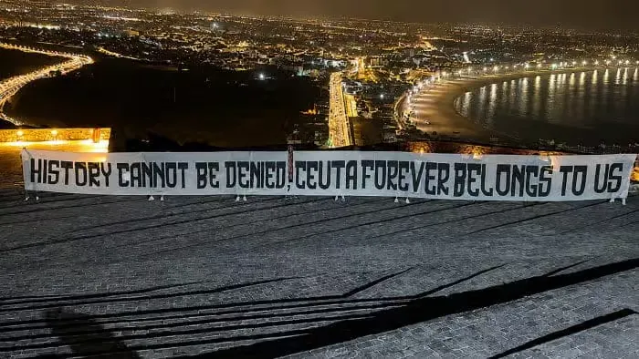 Tensions Rise as Agadir Oufella Displays Banner Affirming Moroccan Claims Over Sebta