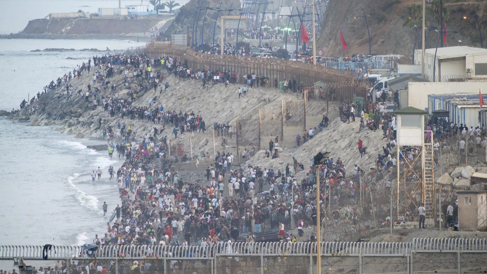 Moroccan Security Forces Allegedly Guided Migrants to Ceuta, Reveals Police Report