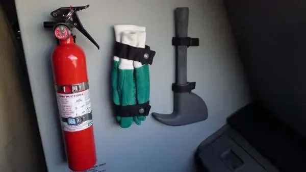 Dubai Flydubai Incident: A Life-Saving Axe Transformed into a Weapon