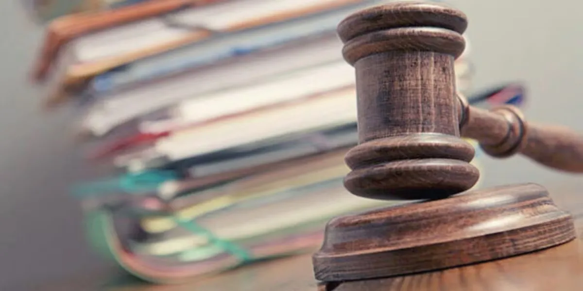 Con Artist in Disguise: Woman Poses as Male Doctor and Pilot to Deceive Victims