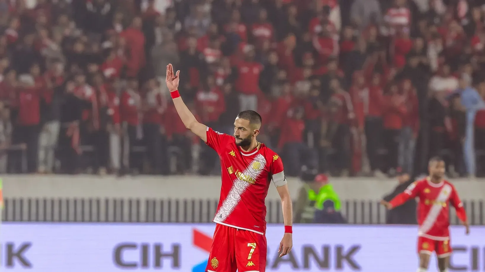 Ziyech Faces Criticism: A Decline in Performance and External Controversies Ignite the Scene