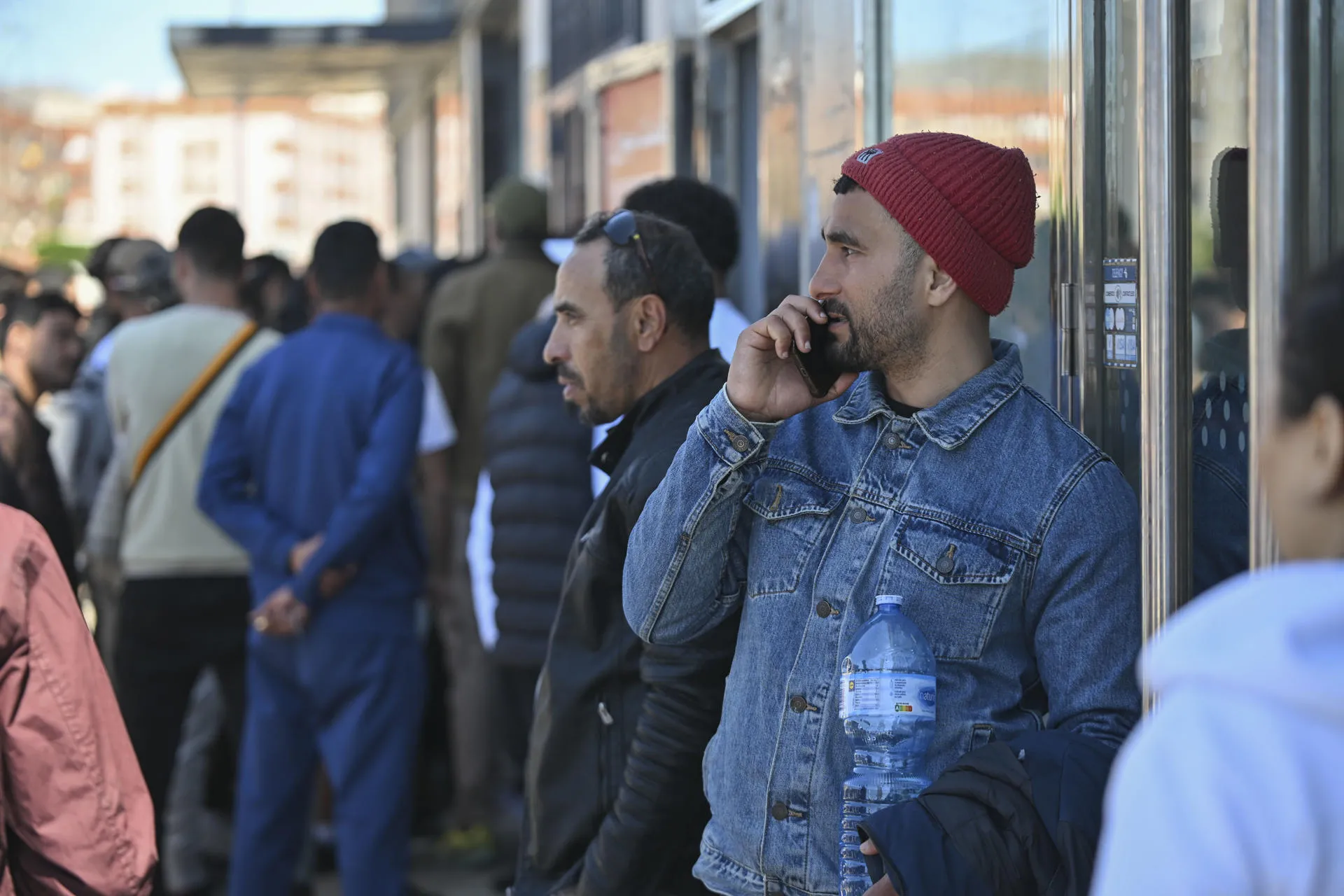 Massive Influx of Immigrants Overwhelms Moroccan Consulates in Spain