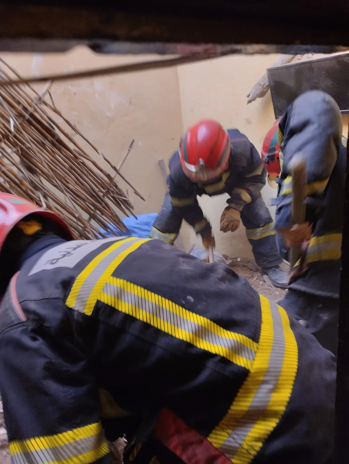 Emergency Response as House Collapses in Douar Al-Asker: Local Community on High Alert