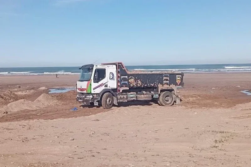 Moroccan Authorities Intensify Crackdown on Illegal Sand Extraction near Tangier
