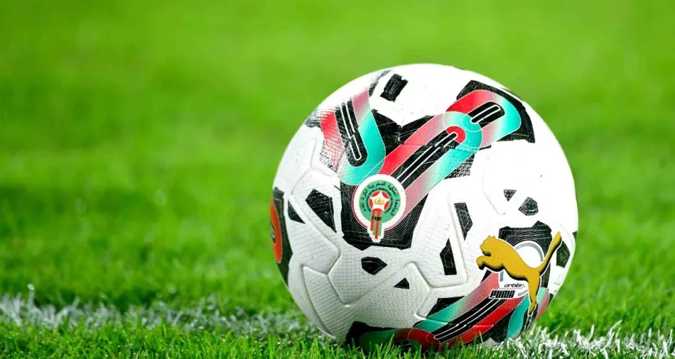 Maghreb Fès Dominates Hassania Agadir with a 4-0 Victory in Botola Pro D1