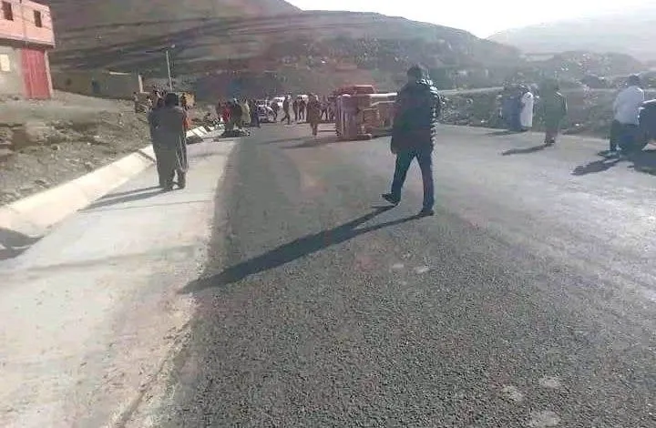 Tragic Traffic Accident Near Fes Leaves One Dead and 17 Injured