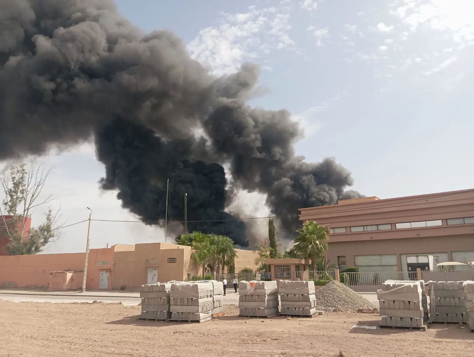 Massive Fire Breaks Out at Oil Factory in Marrakech