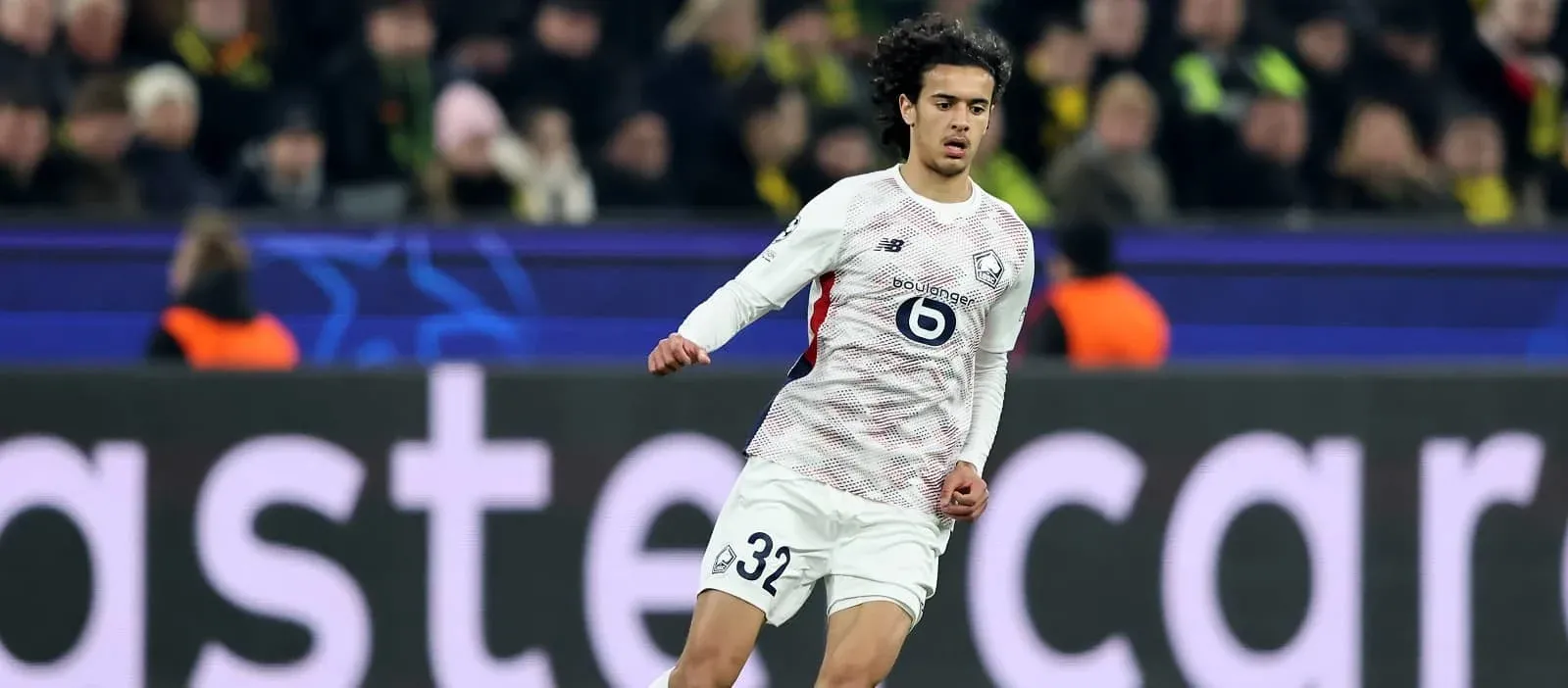 Manchester United's Ambitious Midfield Overhaul Ahead of 2026-27 Season