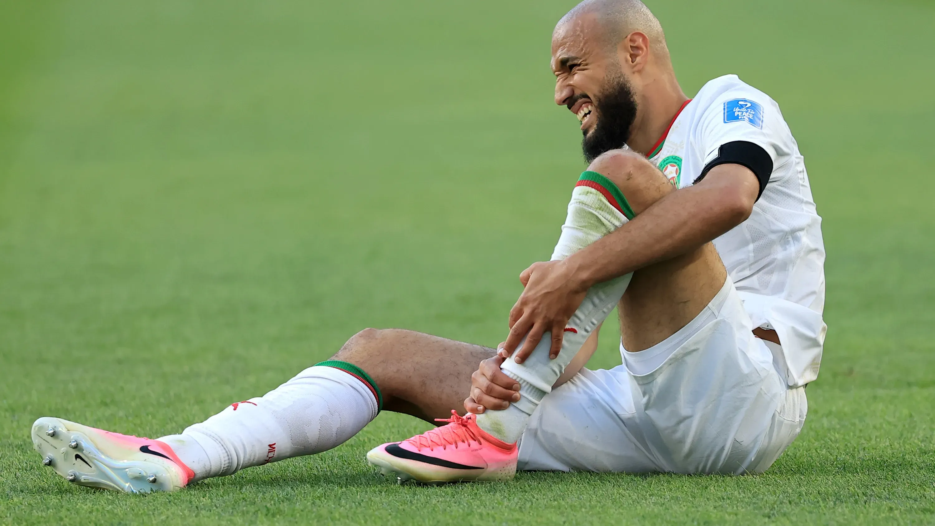 Noussair Mazraoui Contemplates Retirement from Professional Football After World Cup