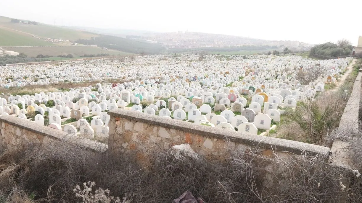 Crisis in Fes: Graveyards Overwhelmed Amidst Allegations of VIP Burials