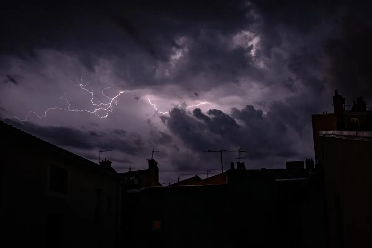 Severe Thunderstorm Alerts Issued Across France Ahead of Heatwave