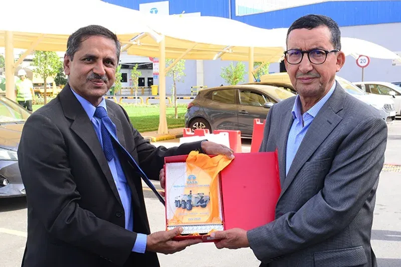 General Inspector of the Royal Armed Forces Inspects Tata Defense Manufacturing Plant