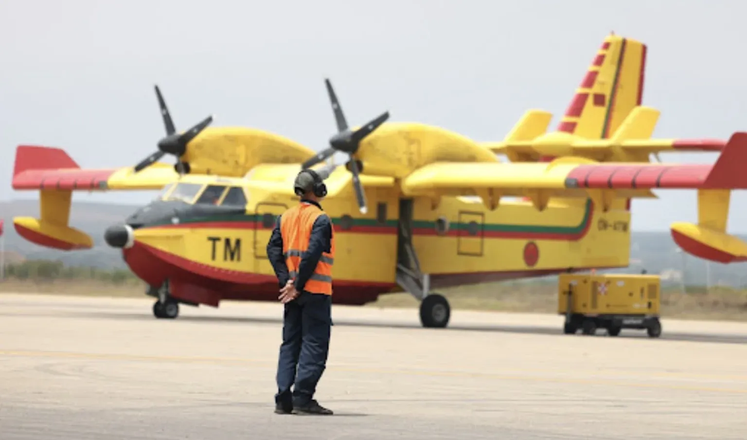 Morocco's Military Mobilizes Air Fleet to Combat Forest Fires