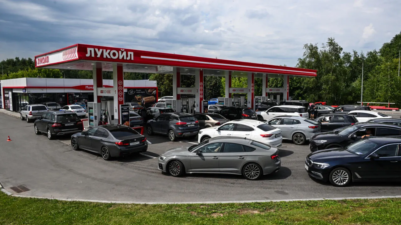 Russia Turns to Morocco for Fuel Supplies Amidst Domestic Shortages