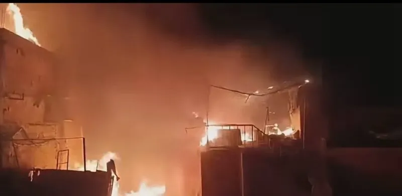Massive Fire Breaks Out at Moulay Idriss Market in Fez Without Human Casualties