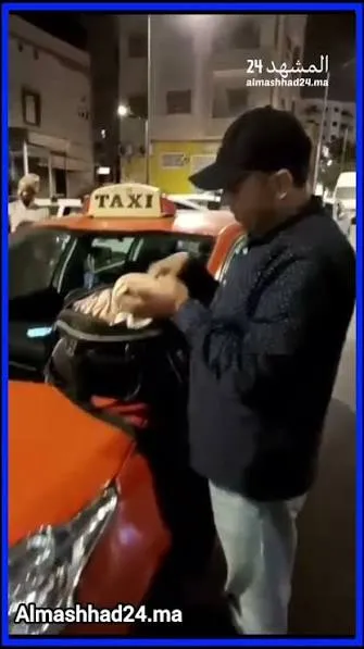 Taxi Driver in Agadir Returns Bag of Gold and Cash: A Heartwarming Act of Honesty